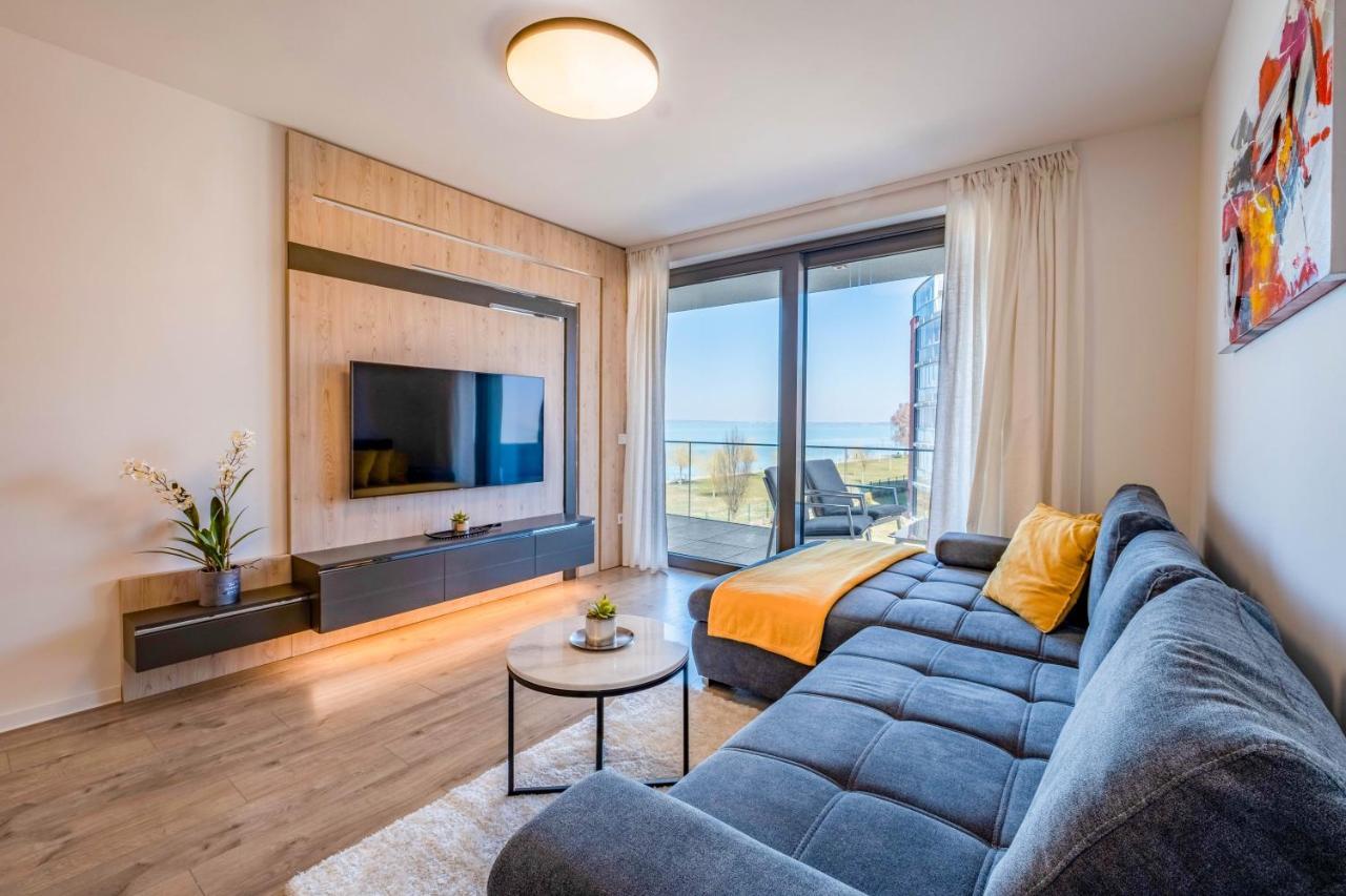 Myflat Coral Beach Apartment シオーフォク エクステリア 写真